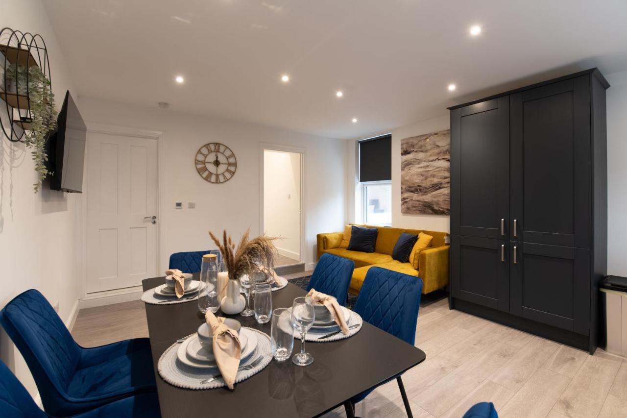 Fantastic New, London Apartment 3 Bed 1 Bath & Parking Whetstone Dış mekan fotoğraf
