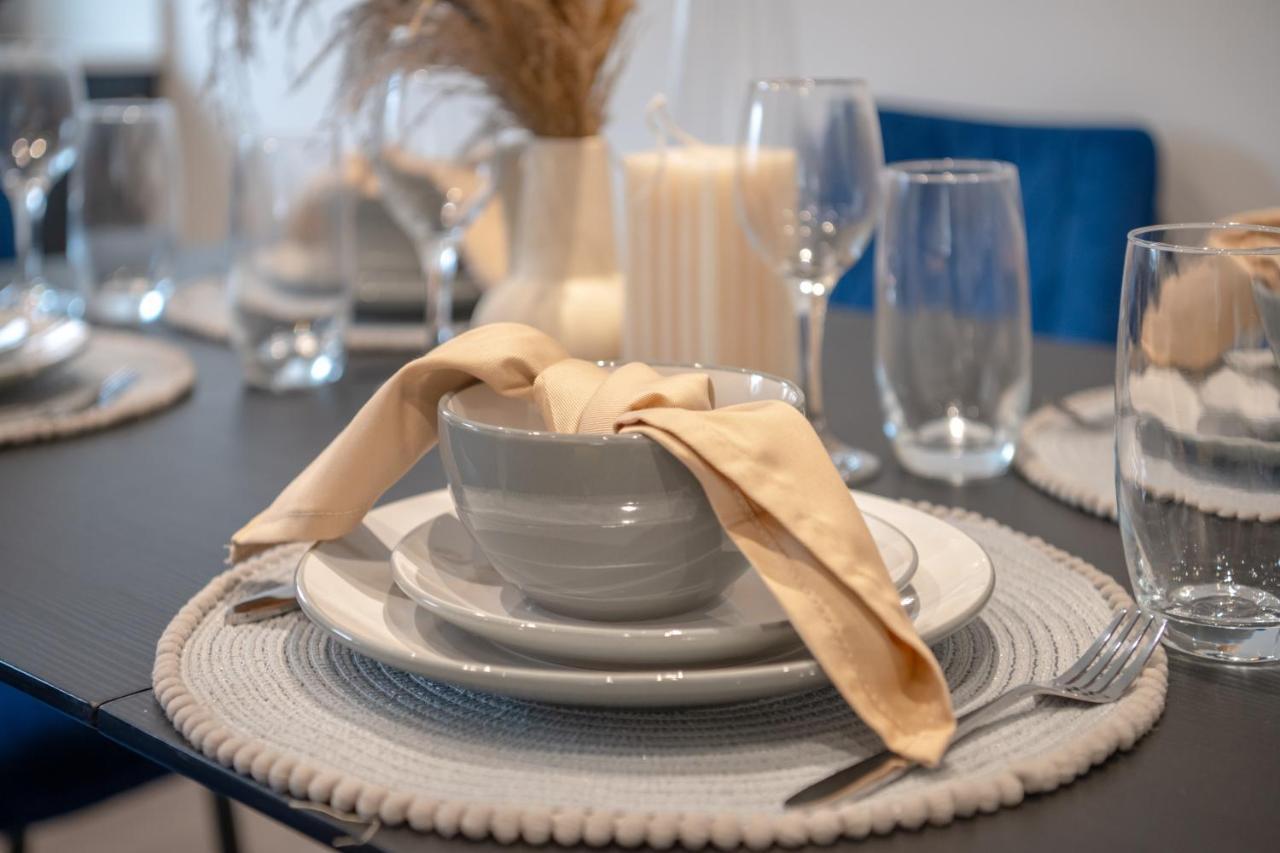 Fantastic New, London Apartment 3 Bed 1 Bath & Parking Whetstone Dış mekan fotoğraf